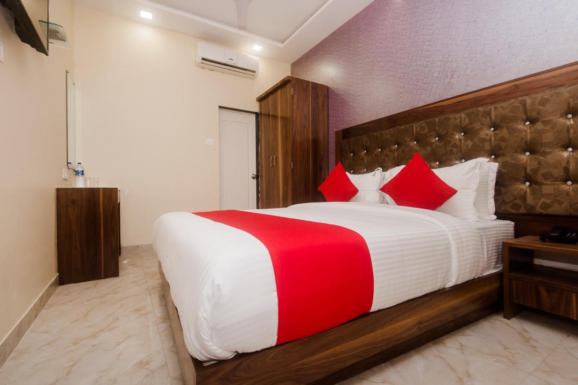 Hotel O Greenforest Near Airport Road Metro Station Bombay Exterior foto